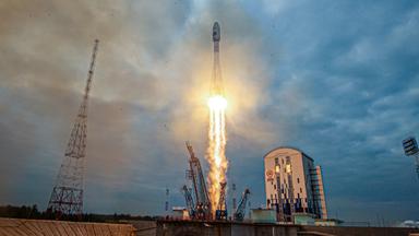 Start der Sojus-Rakete mit Luna-25 an Bord