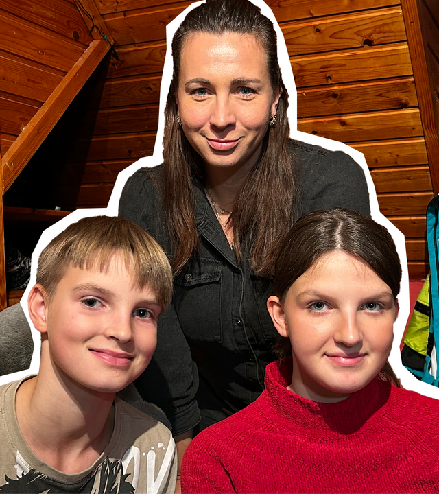Gruppenfoto: Reporterin Magdalena mit zwei Kindern