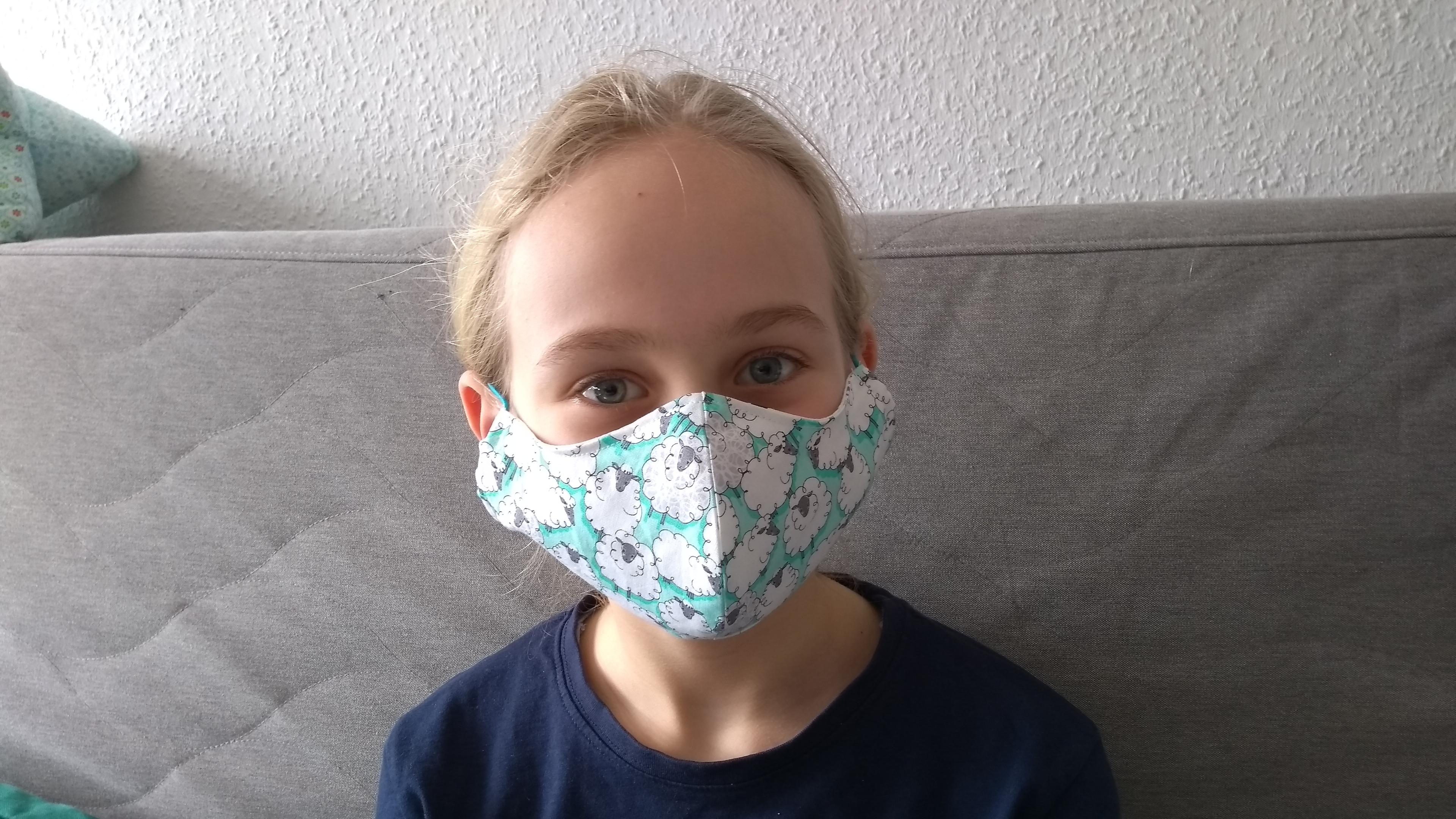Aktion, bei der Kinder Fotos von sich mit ihren Masken an logo! schicken konnten.