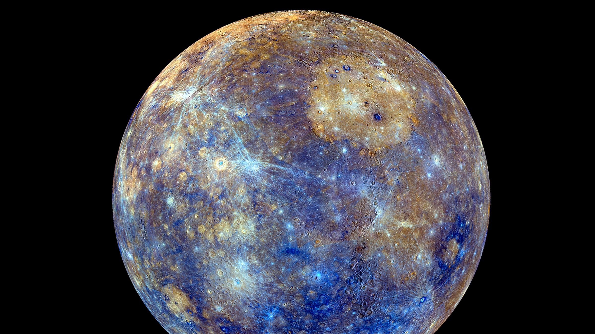 Eine farblich bearbeitete Aufnahme, die von der Nasa-Sonde Messenger aus aufgenommen wurde, zeigt den Planeten Merkur.