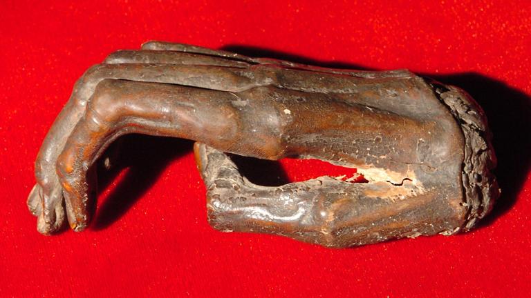 Mumifizierte Hand
