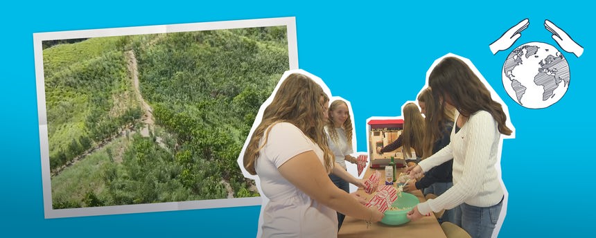 Kinder verkaufen Popcorn mit Popcornmaschine, Regenwald