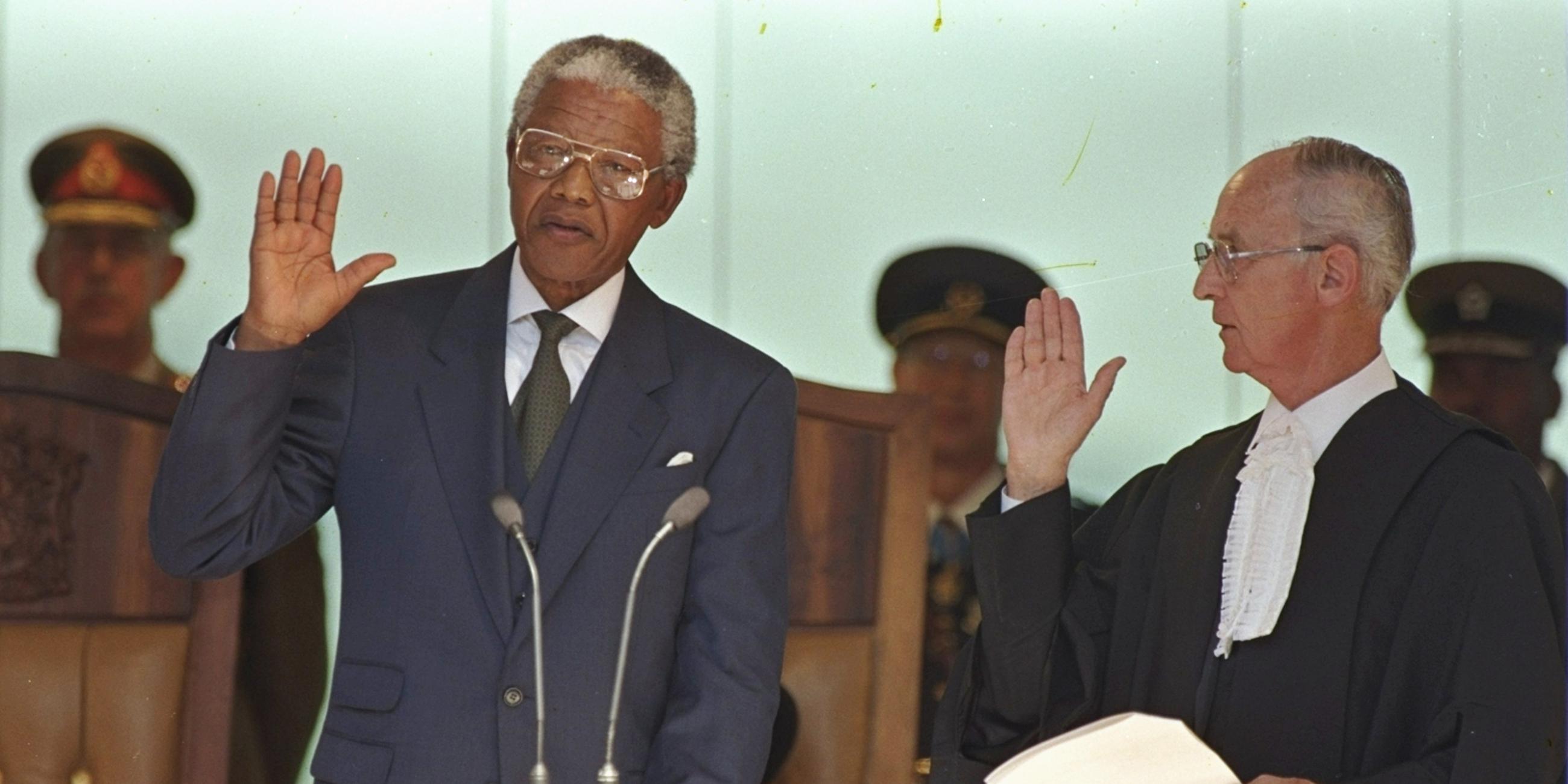 Erster schwarzer Präsident von Südafrika