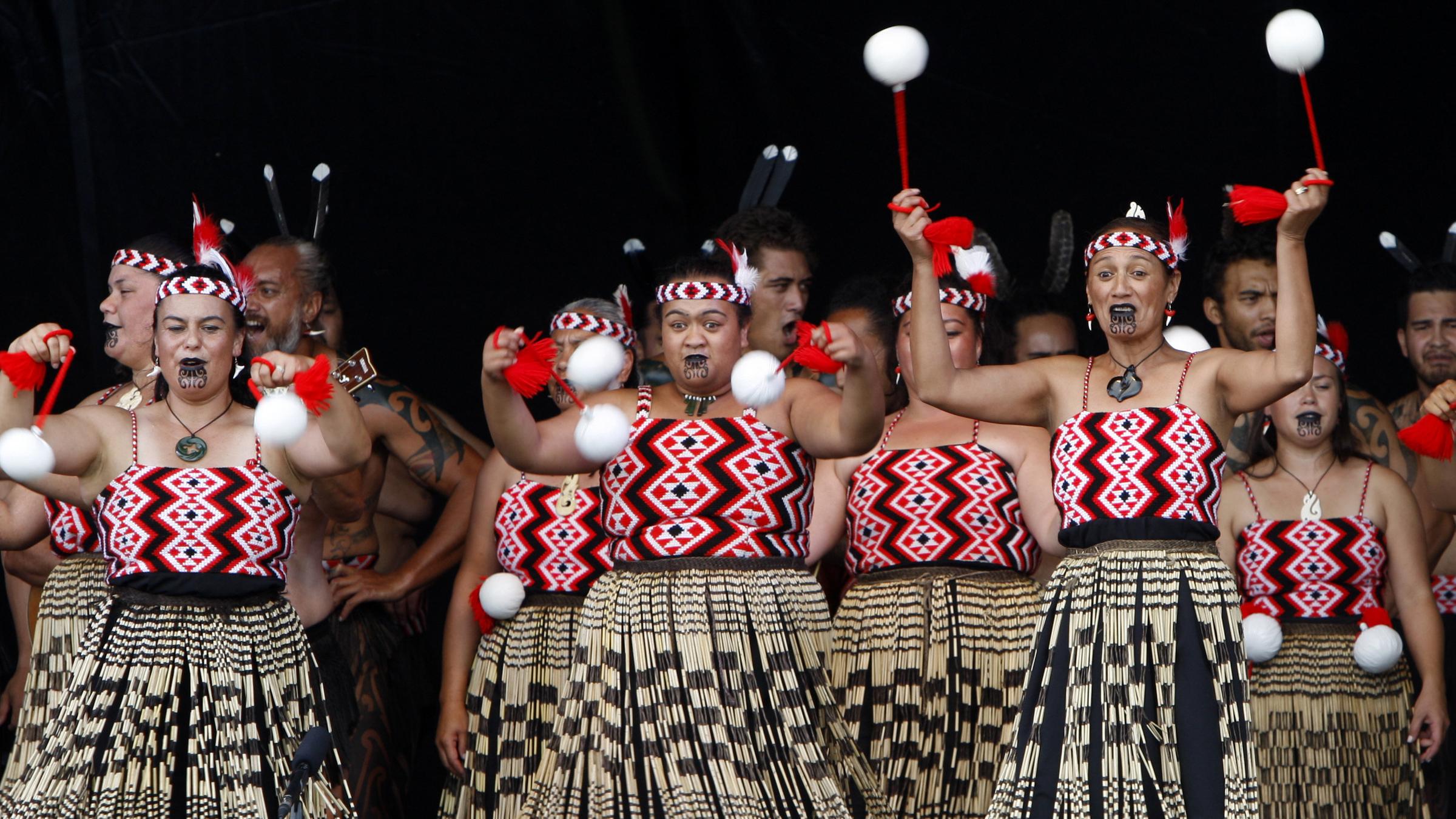 Maori bei einem Volkstanz