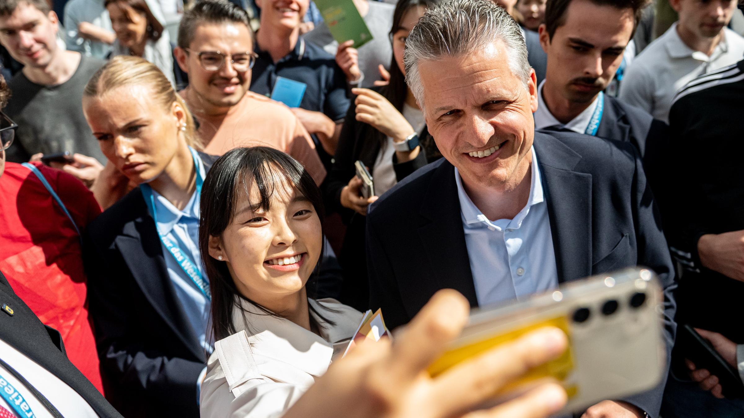 Thorsten Frei - Tag der offenen Tür der neuen Bundesregierung