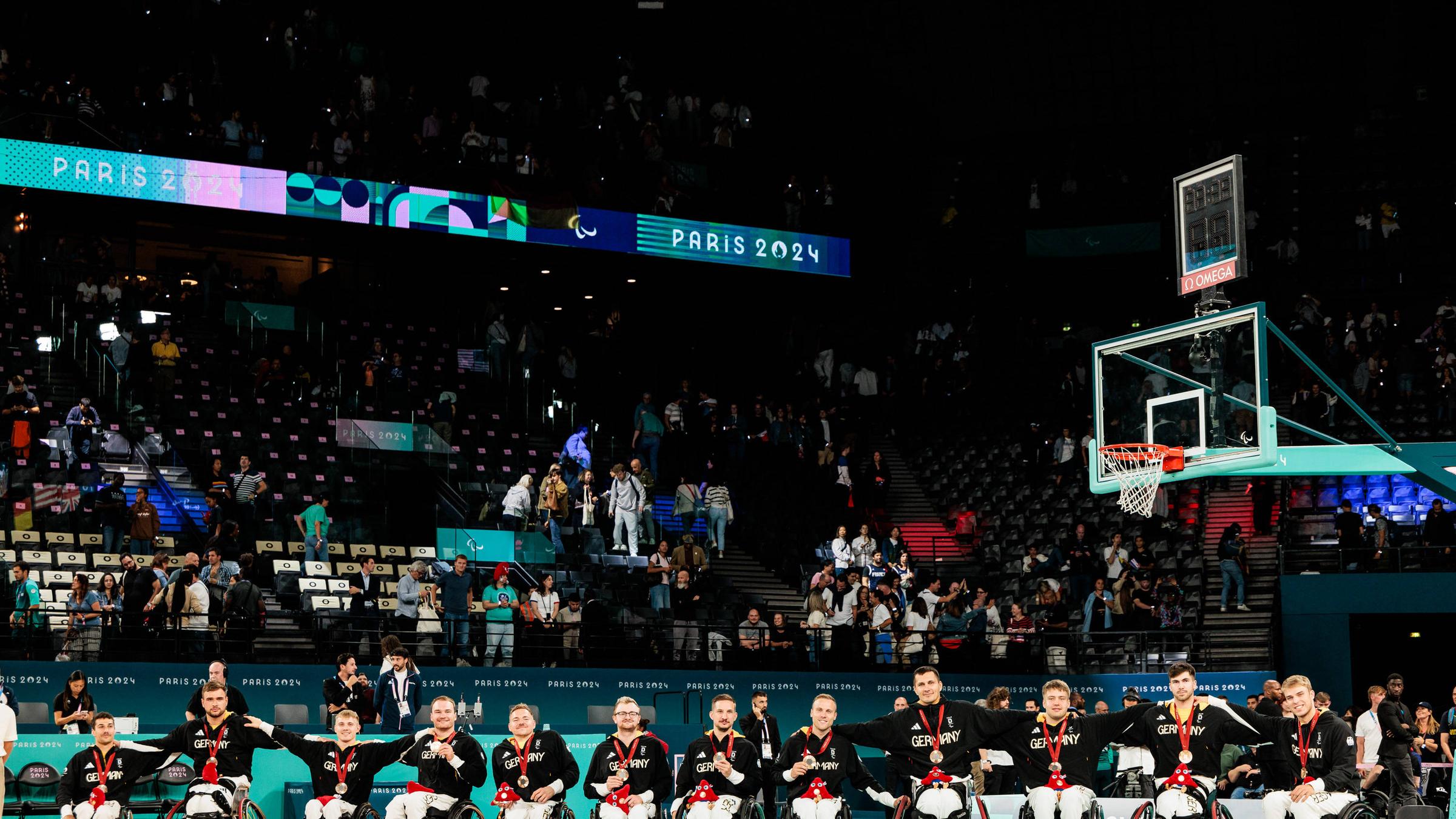 das deutsche Rollstuhlbasketballteam Männer mit Bronze