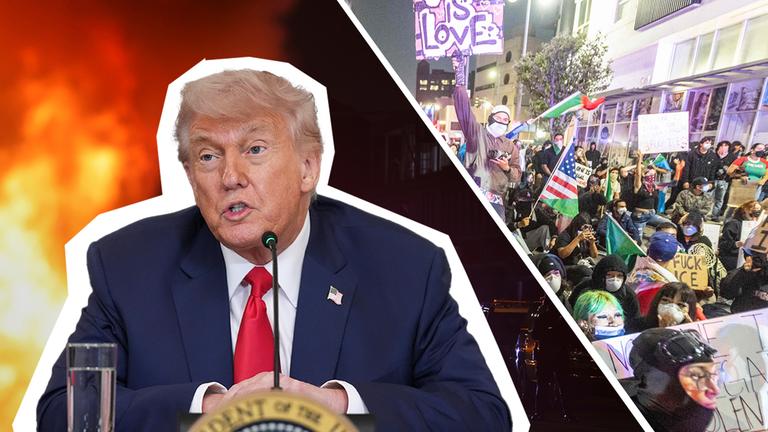 Collage: Cutout Donald Trump vor Feuern auf der Straße nachts, daneben Protestierende, die Schilder hochhalten