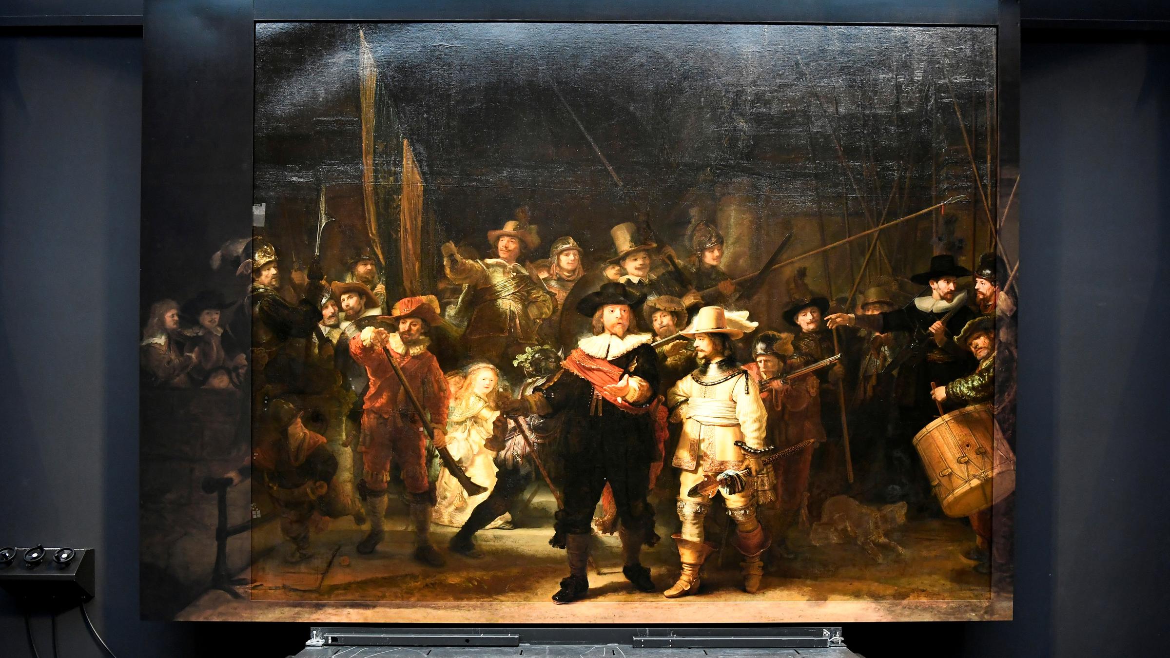 Das restaurierte Rembrandt Gemälde "Nachtwache"
