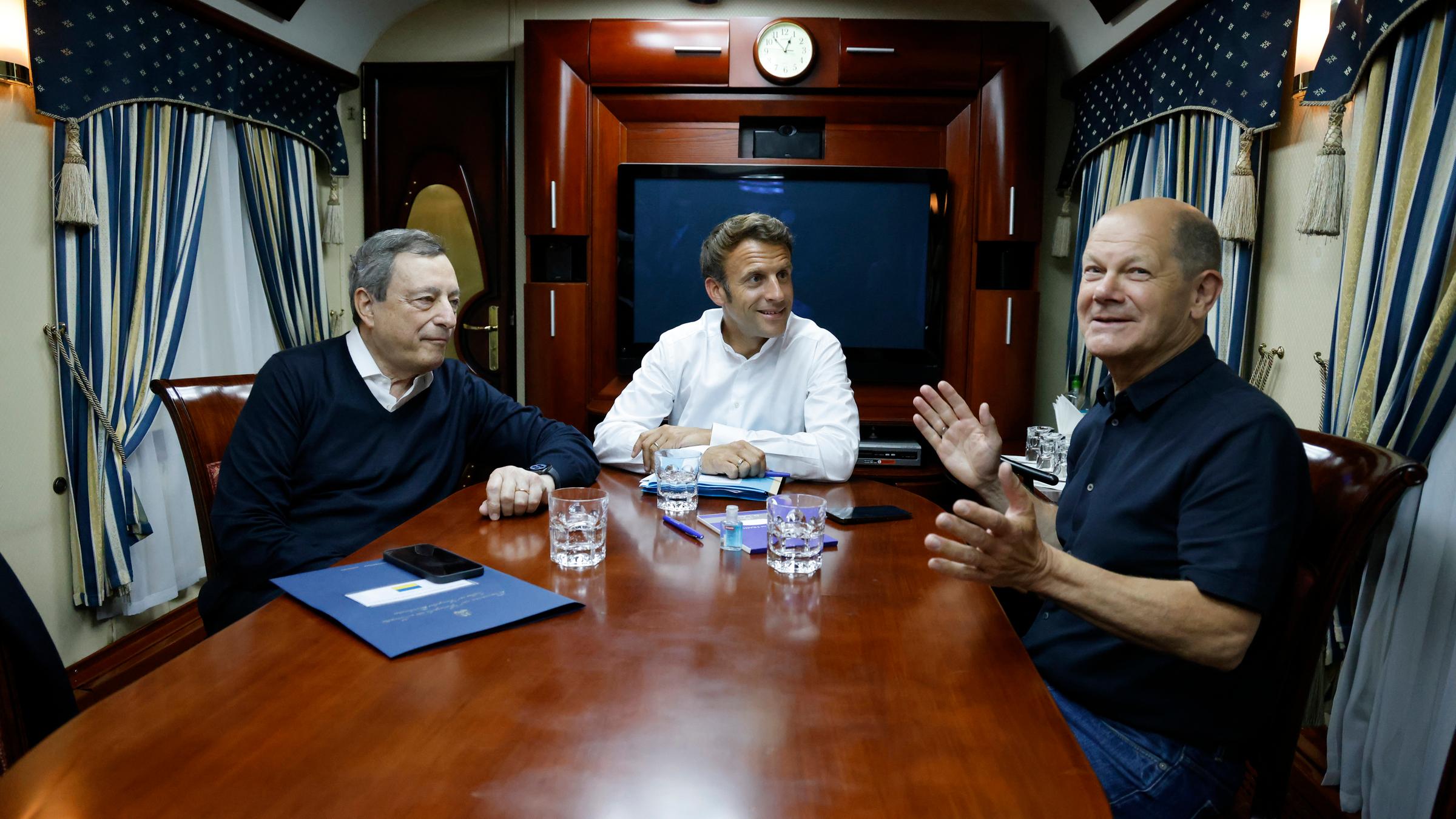 Scholz, Macron und Draghi im Zug 