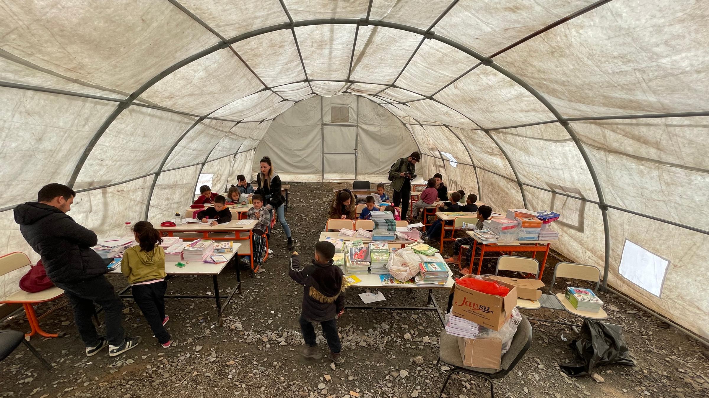 Zelt-Schule in Nurdagi