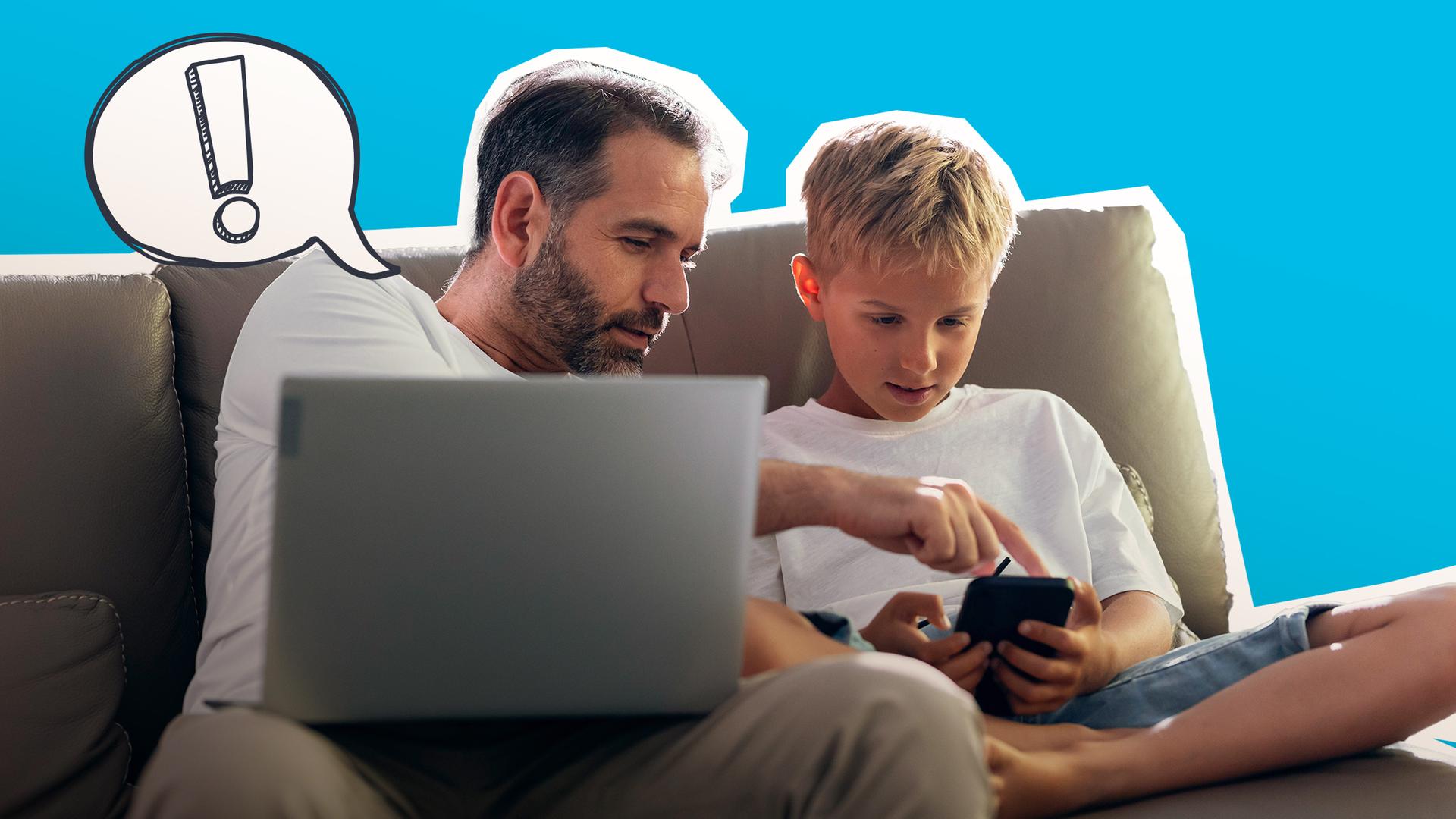 Vater bespricht Sicherheit im Internet mit Sohn