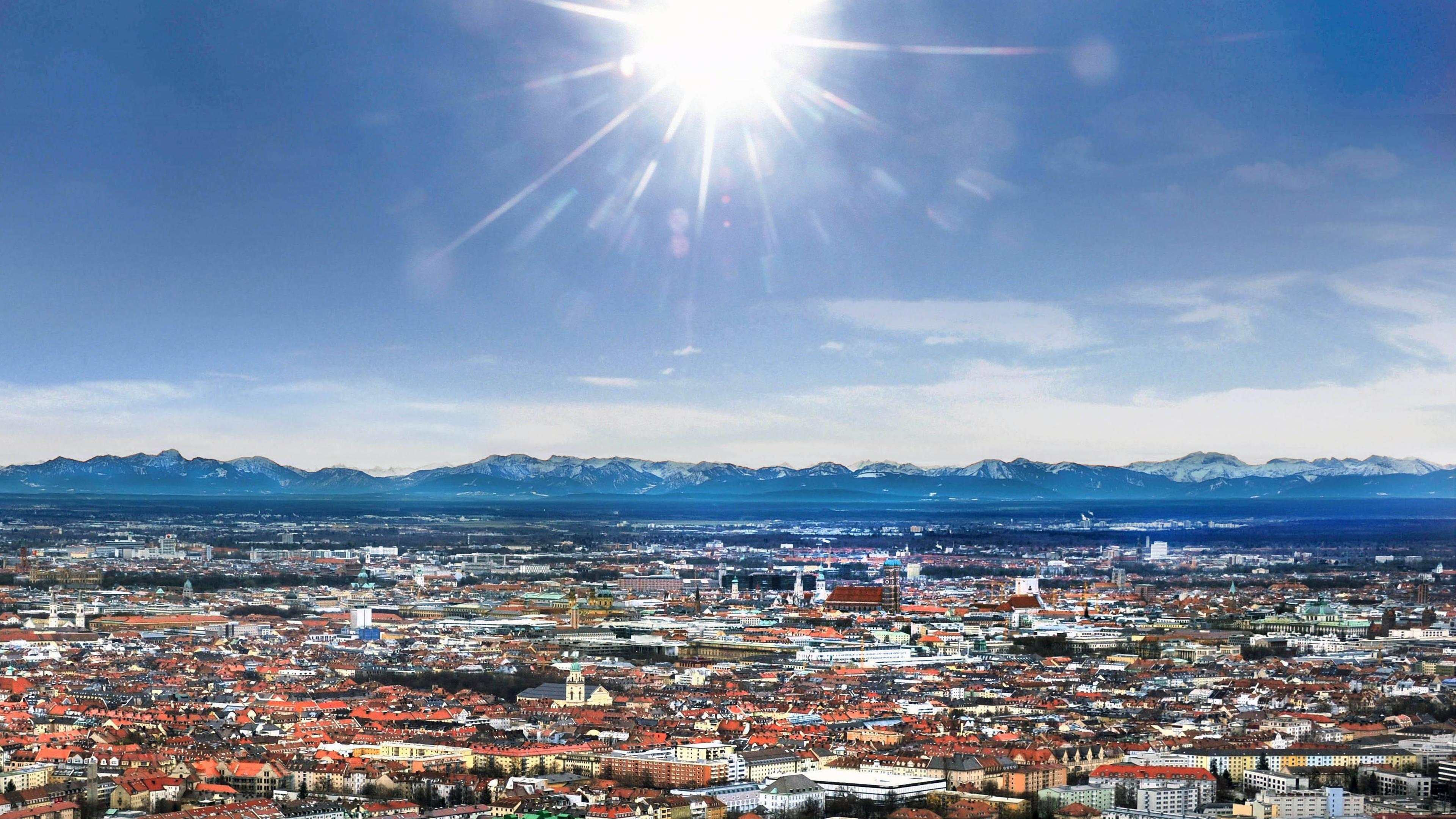 Strahlender Sonnenschein über München