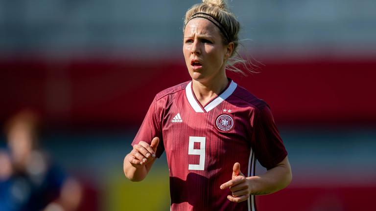 Svenja Huth am 09.04.19 in Paderborn