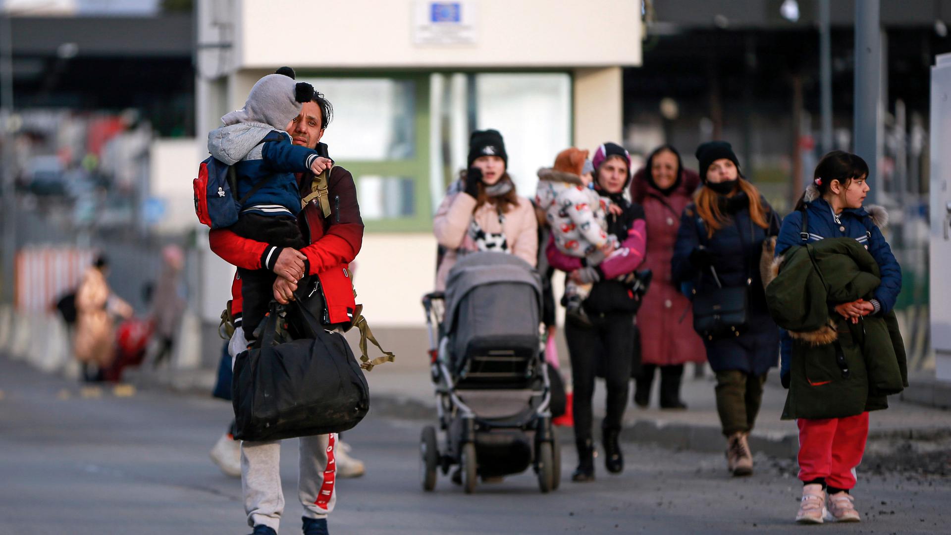 Ukrainische Kriegsflüchtlinge an der polnischen Grenze