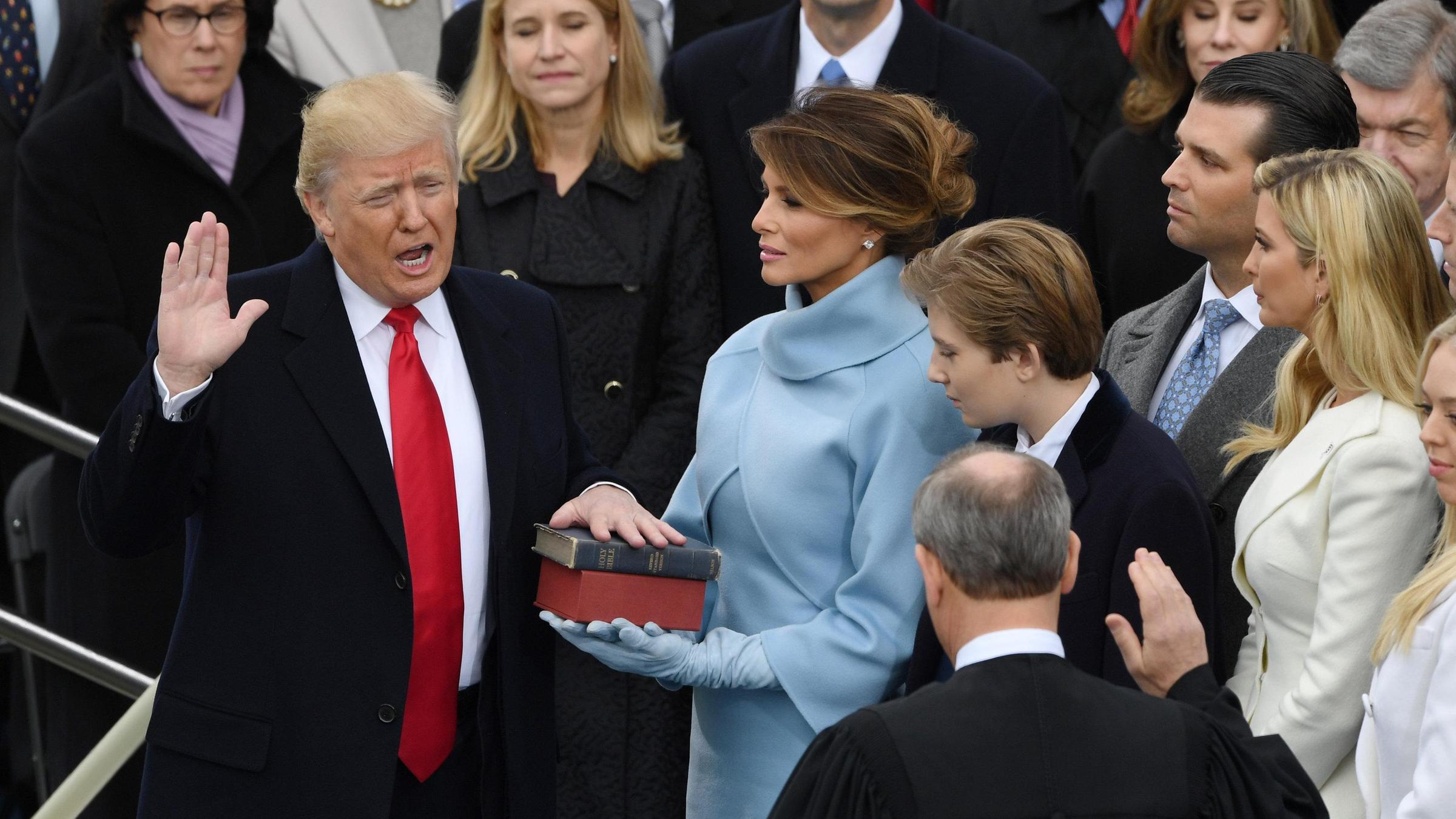 Donald Trump wird als US-Präsident vereidigt