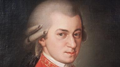 Das Bild zeigt ein Porträt in Öl des Komponisten Wolfang Amadeus Mozart.