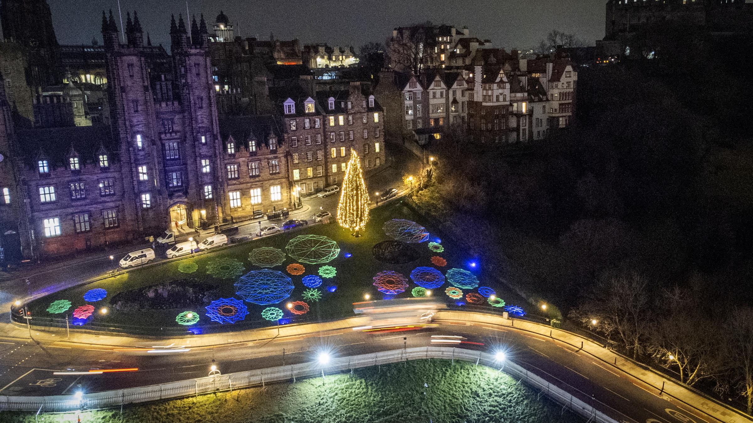 Weihnachtslichter in Edinburgh