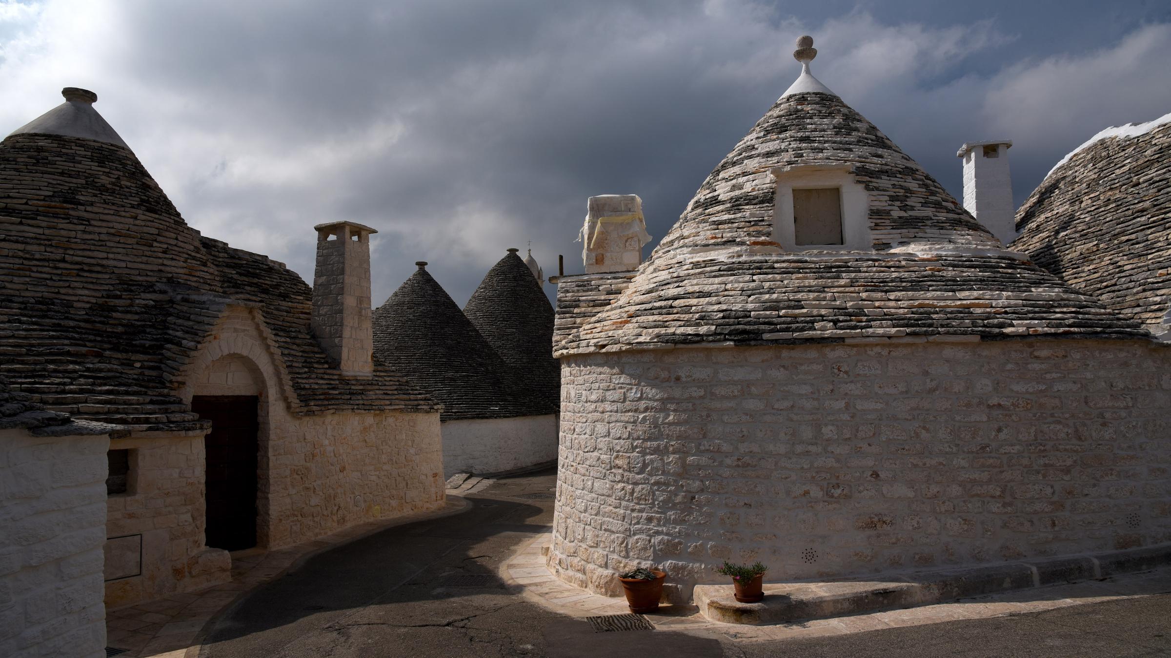 Kegelfoermige Wohnhaeuser in Alberobello
