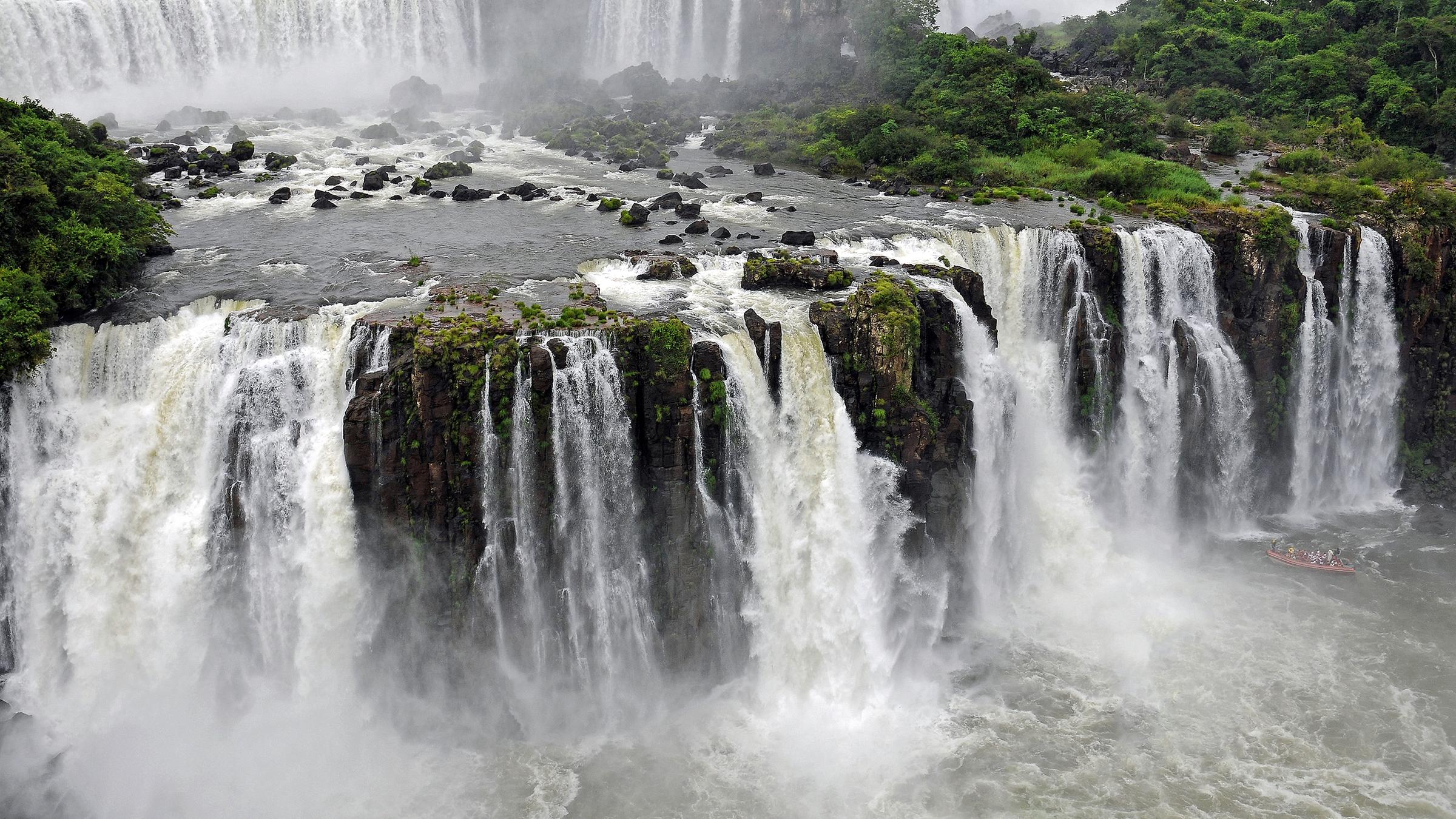 Nationalpark mit Iguacu-Wasserfällen