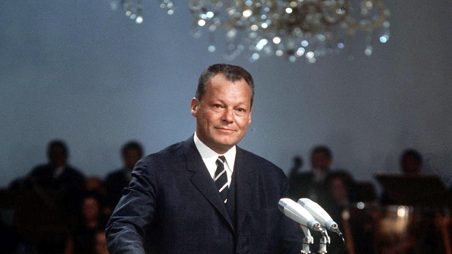 Willy Brandt startete das Farbfernsehen
