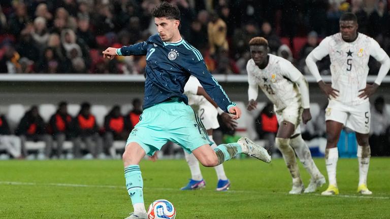 Kai Havertz im Abschluss beim Freundschaftsspiel Deutschland gegen Ghana. 