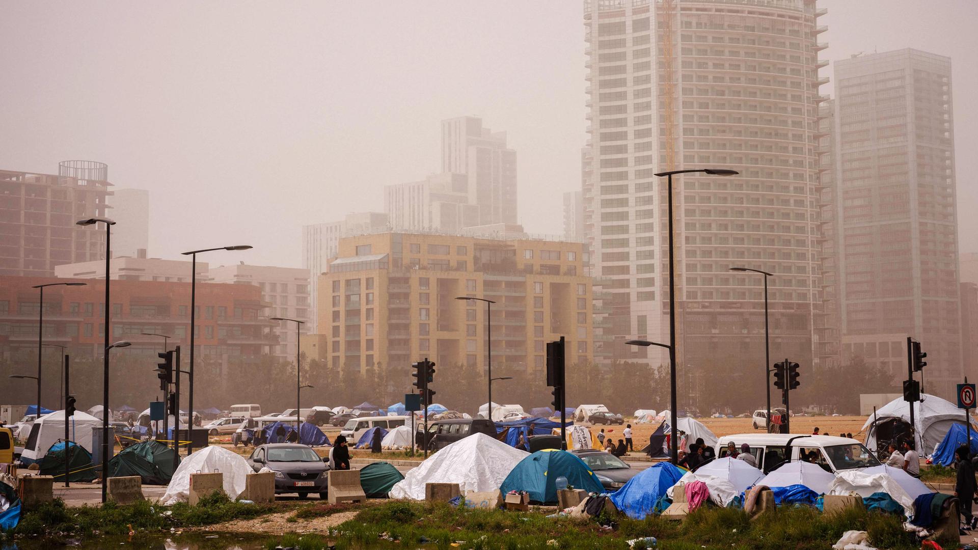 Zelten von Binnenflüchtlinge in Beirut (Libanon), aufgenommen am 03.04.2026
